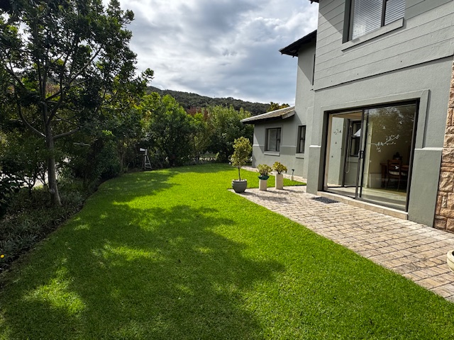4 Bedroom Property for Sale in Hartenbos Landgoed Western Cape